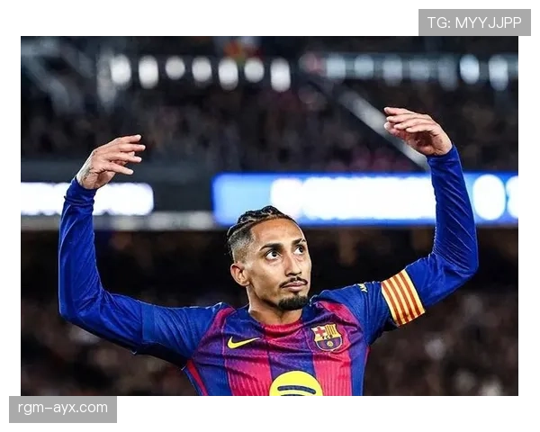 拉菲尼亚接受手术并公布详细恢复计划，球队表示全力支持其康复进程