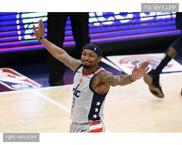 拉姆齐表现稳健助球队斩获关键胜利,强势挺进季后赛 拉姆齐表现稳健助球队斩获关键胜利,强势挺进季后赛