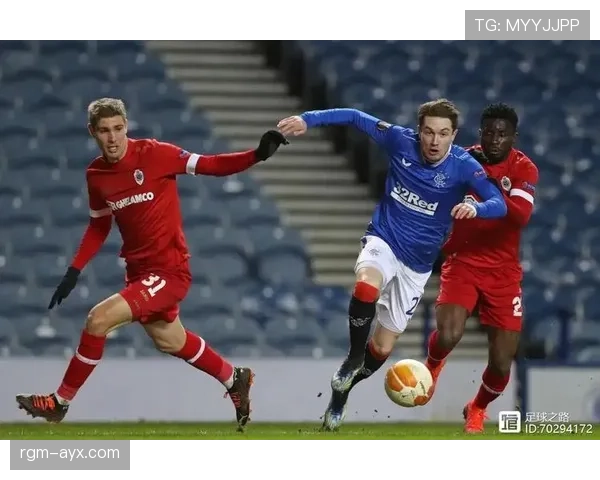 巴斯托尼与范戴克：出球能力及防守风格对比分析